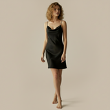 Premium silk nattklänning